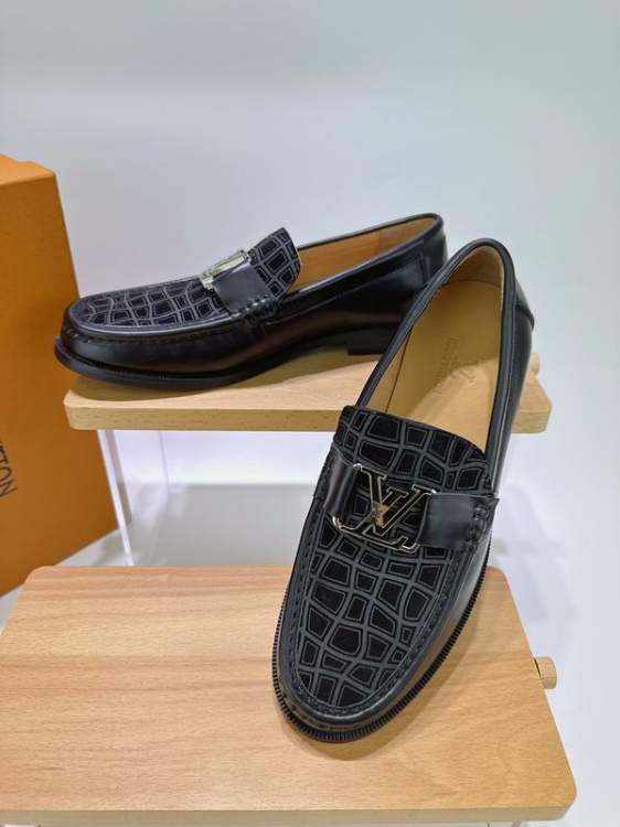 Picture of Louis Vuitton Shoes _SKULVsz38-45mnf063214379
